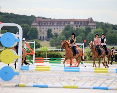 Centre équestre de Vittel : Camping Vittel, camping Porte des Vosges