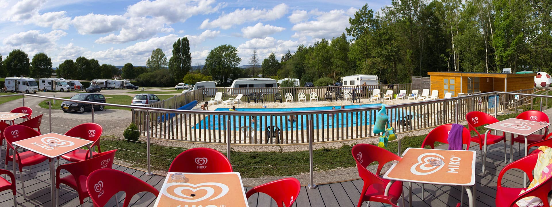 La piscine du camping Porte des Vosges, camping A31